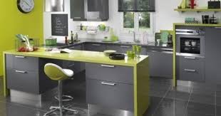 Quelle Couleur Au Mur Avec Une Cuisine Gris Anthracite Deco Cuisine Grise Cuisines Design Meuble Cuisine