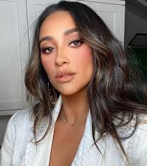 Angela Priest (ange1437)