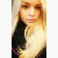 Dora Travis's Instagram, Twitter & Facebook