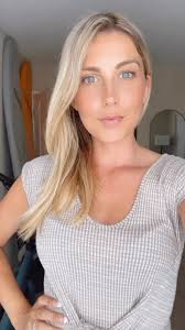 Finding the right homeowners insurance can take time! ⏰ , Our advice is to  make sure your buyers start speaking with an agent ASAP to eliminate a  longer wait period. , @yourinsurancebestie is a great ...