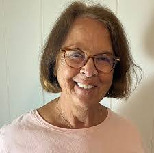 Lisa Bleich's Instagram, Twitter & Facebook