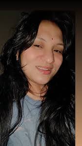 Anamika Vyas's Instagram, Twitter & Facebook