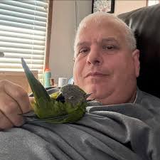 Chris Denslow's Instagram, Twitter & Facebook