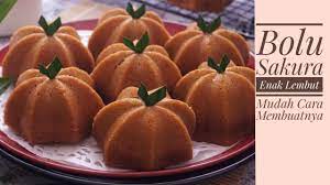 Karena terlalu seringnya kue bolu dibuat sehingga orang sempat bosan dengan kue bolu yang polos. Cara Membuat Bolu Sakura Karamel Youtube