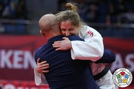 Fabienne kocher (born 13 june 1993) is a swiss judoka.in 2021, she won one of the bronze medals in the women's 52 kg event at the 2021 world judo championships held in budapest, hungary. Judoinside Fabienne Kocher Judoka