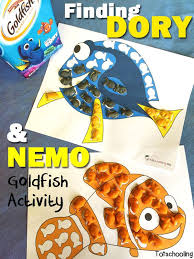 Finding Dory Nemo Goldfish Crackers Activity For Kids Nemo Crafts For Kids Disney Crafts For Kids Disney Activities