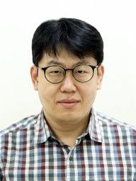 Yong Chul Bae