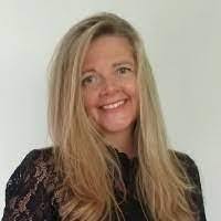 Jennifer Fraughton's Instagram, Twitter & Facebook