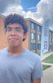 Hey hey CK!! I'm Scarlett Henage, I'll be a junior next year at Hickman  High School and I'll be working session 1 as a jr. RA. I'm so excited to  meet you