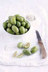 Preparing Green Olives For Curing Fruits Et Legumes Fruits Bien Manger