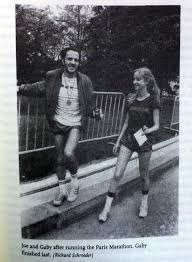 In 2007, hamish blake reportedly ran the length of a marathon around a track in melbourne, in an attempt to beat katie holmes's marathon time. Joe Strummer Runs The Paris Marathon After 10 Pints Of Beer In 1983 I Didn T F Ckin Train Not Once Just Turned Up And Did It Oldschoolcool