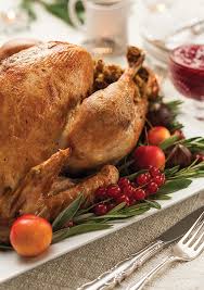 Dinde Entierement Cuite A Noel Ou A L Action De Grace Cette Dinde Fera De Votre Tablee Un Repas Inoubliable Deja Cuite Et Accompagnee D U Food Meat Turkey