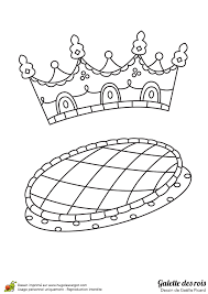 coloriage d une galette des rois avec sa couronne coloriages de poissons d&#x00027;eau douce