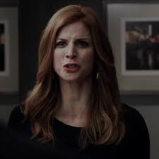 Donna Roberto's Instagram, Twitter & Facebook