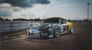 New Cayman Gt4 Clubsport Due In 2019 Won T Be As Limited As The Previous One Carscoops Cayman Gt4 Porsche Porsche 718 Cayman