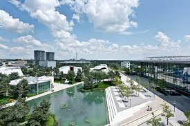 In 1998, autostadt, which is german for car city, broke ground on the former site of a fuel company bordering volkswagen's wolfsburg production plant. Freier Eintritt Zum 20 Geburtstag Der Autostadt Am Montag Auto Medienportal Net