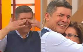 Os programas em direto que tem de bom é que está dito, está dito, não podem cortar ou emendar, e foi o que aconteceu com a irmã do apresentador que revelou algo sobre o irmão que deixou os dois em lágrimas. Joao Baiao Chora Baba E Ranho Na Estreia Do Novo Programa Eu Estranhei Nem Uma Mensagem Nova Gente