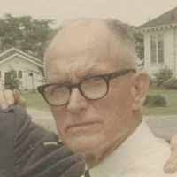 Benjamin Singletary's Instagram, Twitter & Facebook