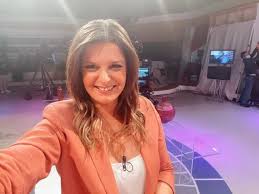 Maria da pureza vaz raposo botelho moniz é uma apresentadora de televisão portuguesa. Os Looks De Maria Botelho Moniz Na Primeira Semana Do Big Brother Estilos Sapo Lifestyle