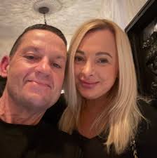 Jakob Nowell playing his father's guitar and covering "Boss DJ" at Alex's  bar in the LBC ❤️