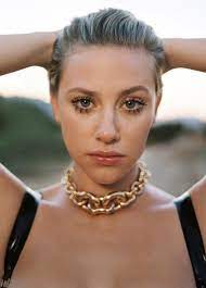 Lili Reinhart Para Revista T Singapore Lili Reinhart Lily Lilli Reinhart