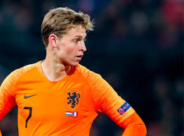 Dit logo komt op zowel het nederlands elftal shirt, broek en sokken terug. Dit Zijn De 7 Grootverdieners Van Het Nederlands Elftal Goals