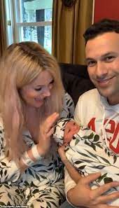 Joss Stone And Boyfriend Cody Daluz Welcome Baby Daughter Violet Melissa The Stars Post