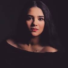 Marina Albert's Instagram, Twitter & Facebook