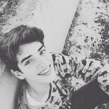 Самые новые твиты от manu rios (@manuriosfdez): Putri Handayani Seputar Info Tentang Idolaku Manurios
