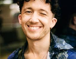 Maximilian Mundt Projects :: Photos, videos, logos, illustrations and  branding :: Behance