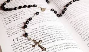 Tómala y vete, para que sea la mujer del hijo de tu amo, como lo ha dispuesto el confíen la lectura de los fragmentos de la biblia a alguien de confianza, católico y que conecte. Cuanto Cuesta La Biblia Y El Rosario Para Una Boda