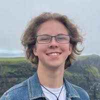 Leslie Goodman's Instagram, Twitter & Facebook