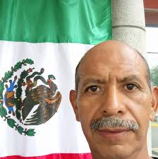 50 REGLAS DE ORO 1. Nunca saludes de mano a nadie sin ponerte de pie. 2. En  una negociación, nunca hagas la primer oferta. 3. Si te confían un secreto,  guárdalo. 4.