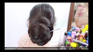 There are three types of bihu celebr… Easy Simple Everyday Khopa Without Knot Bun Tutorial By Male Hair Dresser For Knee Length Hair Youtube