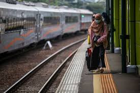 Check spelling or type a new query. Syarat Naik Kereta Api Jarak Jauh Pt Kai Siap Ikuti Aturan Ppkm Darurat