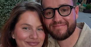 Winter Vol Liefde-Saul steekt zwangere Amy Rose hart onder de riem: 'Je  hebt je zo sterk moeten houden'