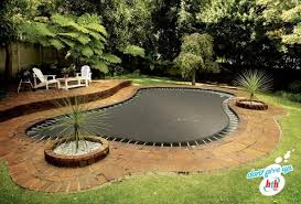 Uses pool noodles to create a simple but fun course for active kids. Hmmmm What To Do With Your Pool During Winter Turn It Into A Trampoline Duh Duh Hmmmm Poo Garden Trampoline In Ground Trampoline Sunken Trampoline