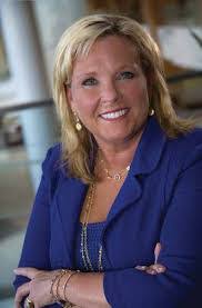 Donna Ricketts's Instagram, Twitter & Facebook