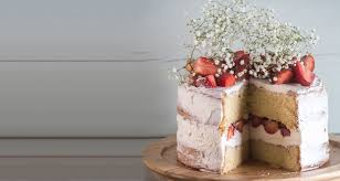 Toyrta Me Fraoyles Kai Maskarpone Apo Ton Akh Petretzikh Afrates Strwseis Apo Pantespani Me Zoymeres Fraoyles Kai Sweets Recipes Greek Sweets Mascarpone Cake