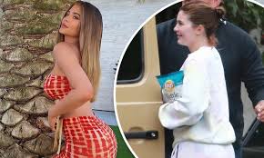 We scrolled all the way back to kylie jenner's first post and chronicled the history of her instagram so you don't have to! Kylie Jenner Shares Another Picture Perfect Snap On Social Media Daily Mail Online