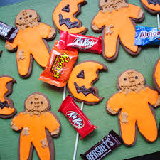 Hinweis zur verwendung von cookies. Recipe Trick R Treat Chocolate Cut Out Cookies Sugared Nerd