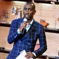 The old man was excited. Mpasho News Auf Twitter Kuparara A Never Before Seen Photo Of Pastor Cum Fashion Critic Robert Burale When He Was As Poor As A Church Mouse Https T Co 04eadxx0xl Https T Co Ozum8ocpyh