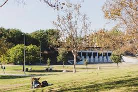 Hancock park real estate listings & homes for sale. Hancock Park Wilshire La Neighborhood Guide Compass