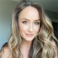 1900+ perfiles de «Theroux»