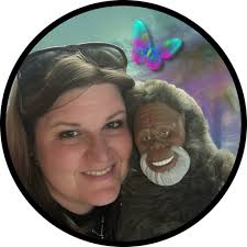 Over 20-inch-long, Sasquatch shaped track found by Kelly RainbowButterfly.  She has in-depth information about the track in the comments of this post.