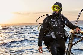 The breathing gas supply is usually referred to separately. How Should You Maintain Your Beuchat Diving Equipment Beuchat