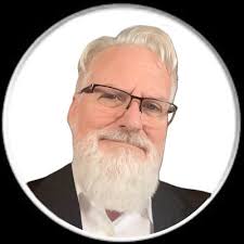 TRANSITIONING TODAY… I have good friends who enjoy an annual trip to the  husband's childhood home in Italy. Today I'll transition to stay at their  local home to watch over their 4