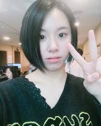 It occupies a comfortable space between those extremes. ë¯¸ì­ On Twitter Selcas De Chaeyoung Para El Programa De Choi Hwajungs Power Fm Twice Feelspecial
