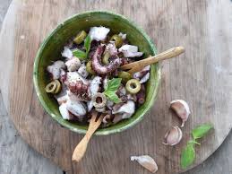 Poulpe Marine A L Ail Et Au Basilic Recettes Recette Recette Recette Poulpe Salades En Bocal