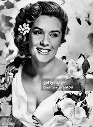 Janet Howes's Instagram, Twitter & Facebook